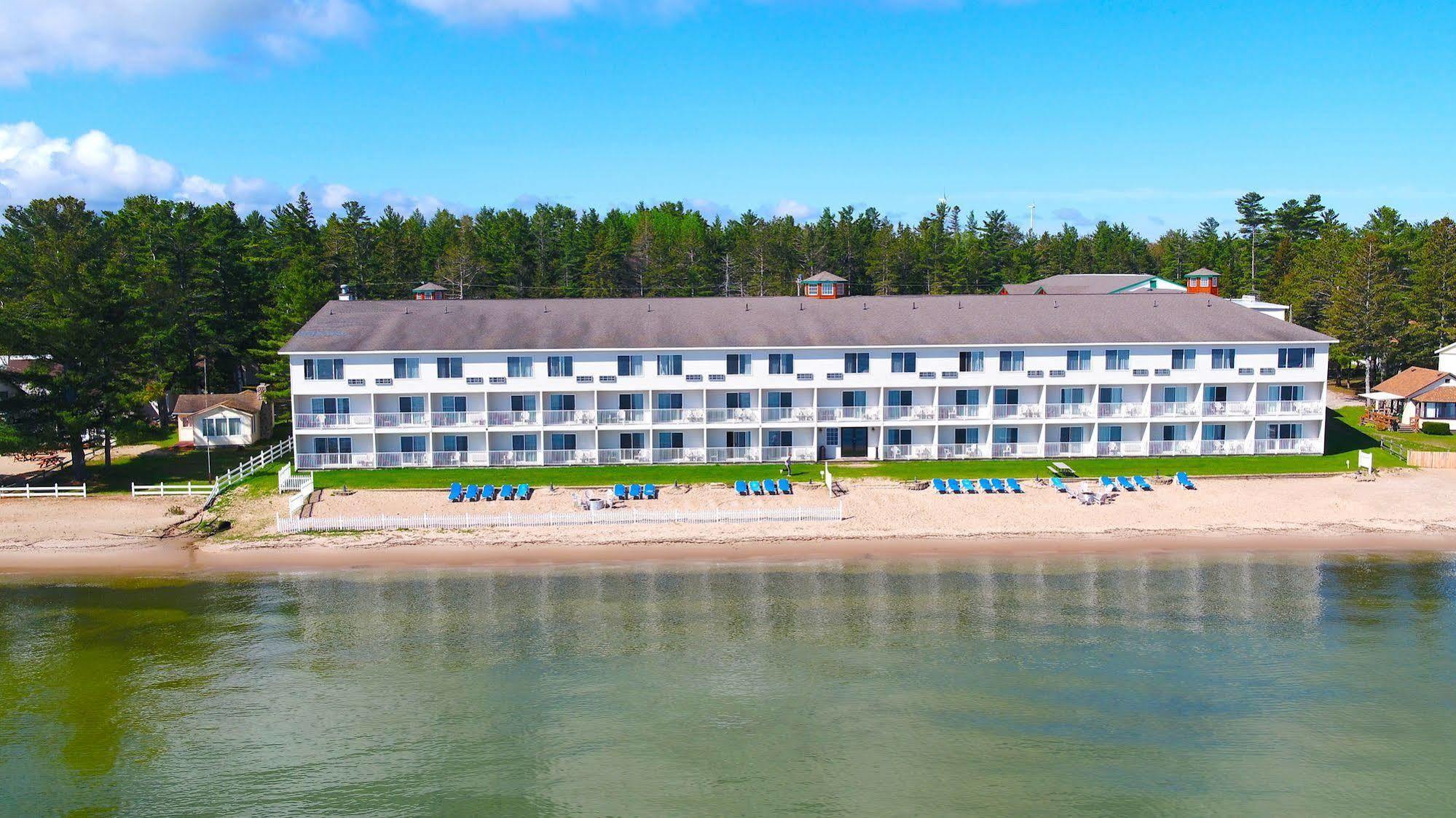 Bridge Vista Beach Hotel And Convention Center Маккино Сити Экстерьер фото
